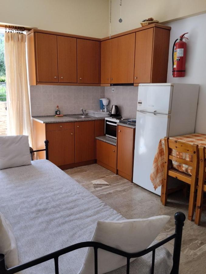 קלמאטה Katerina Apartments מראה חיצוני תמונה